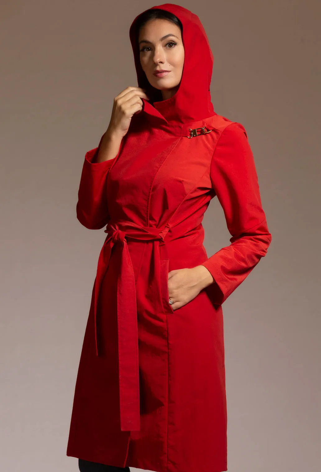 ARCH RAINCOAT · poppy