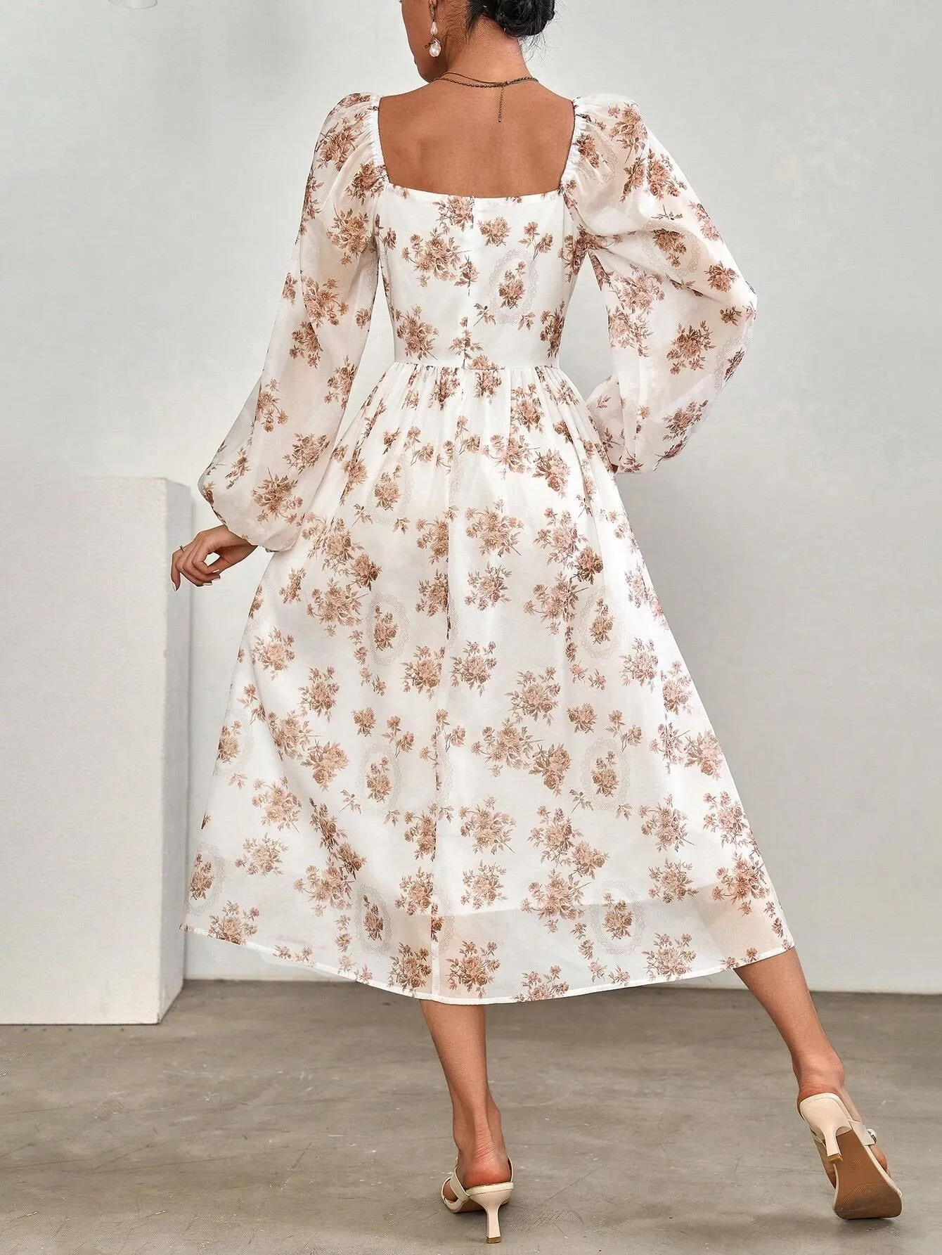 Brown Floral Lantern Sleeve Pleated Dress