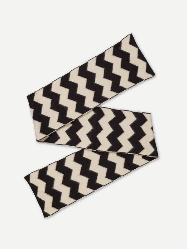 BRUSHED ZIGZAG SCARF COSSACK & BLACK