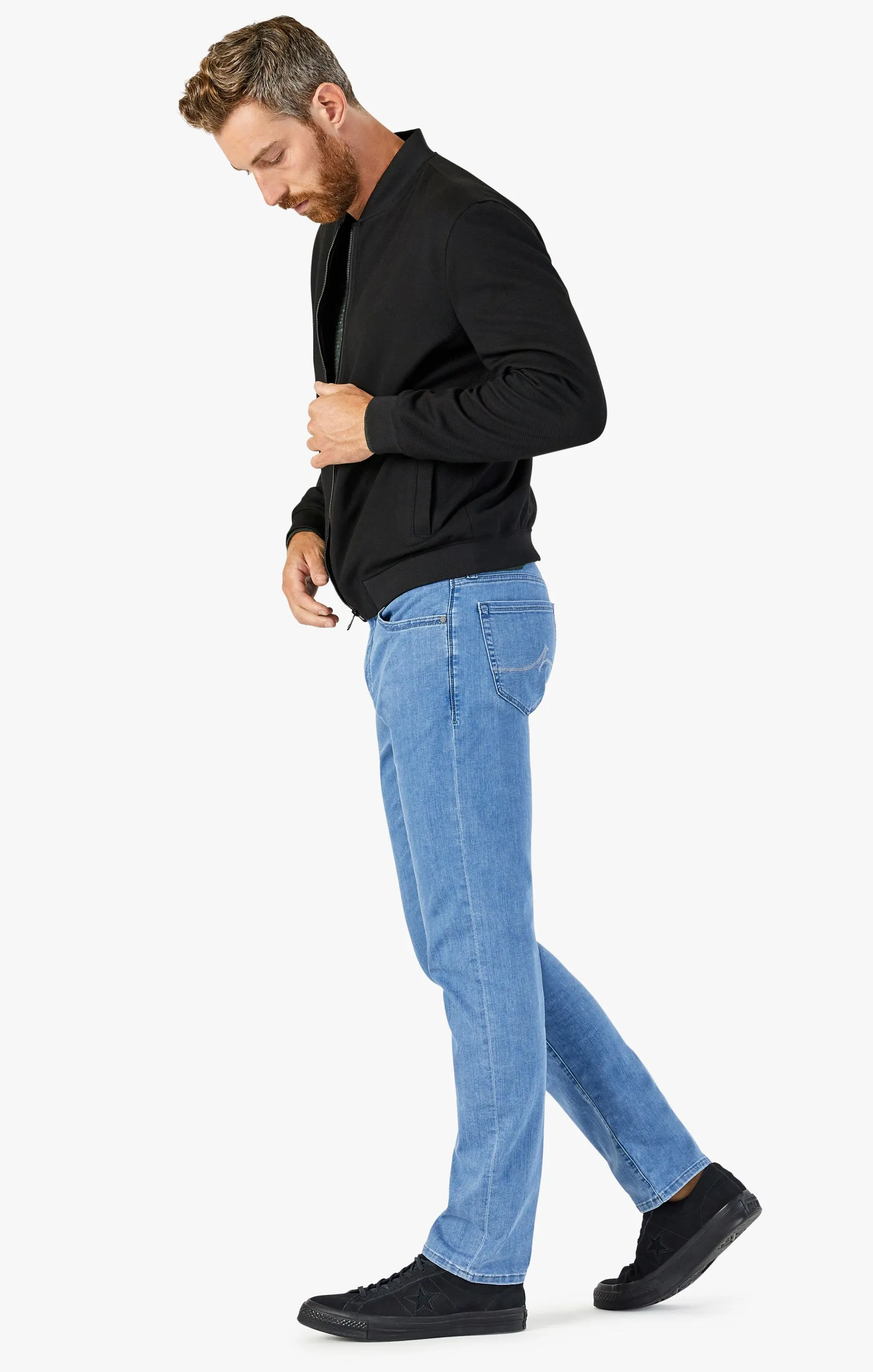 Courage Straight Leg Jeans In Light Kona