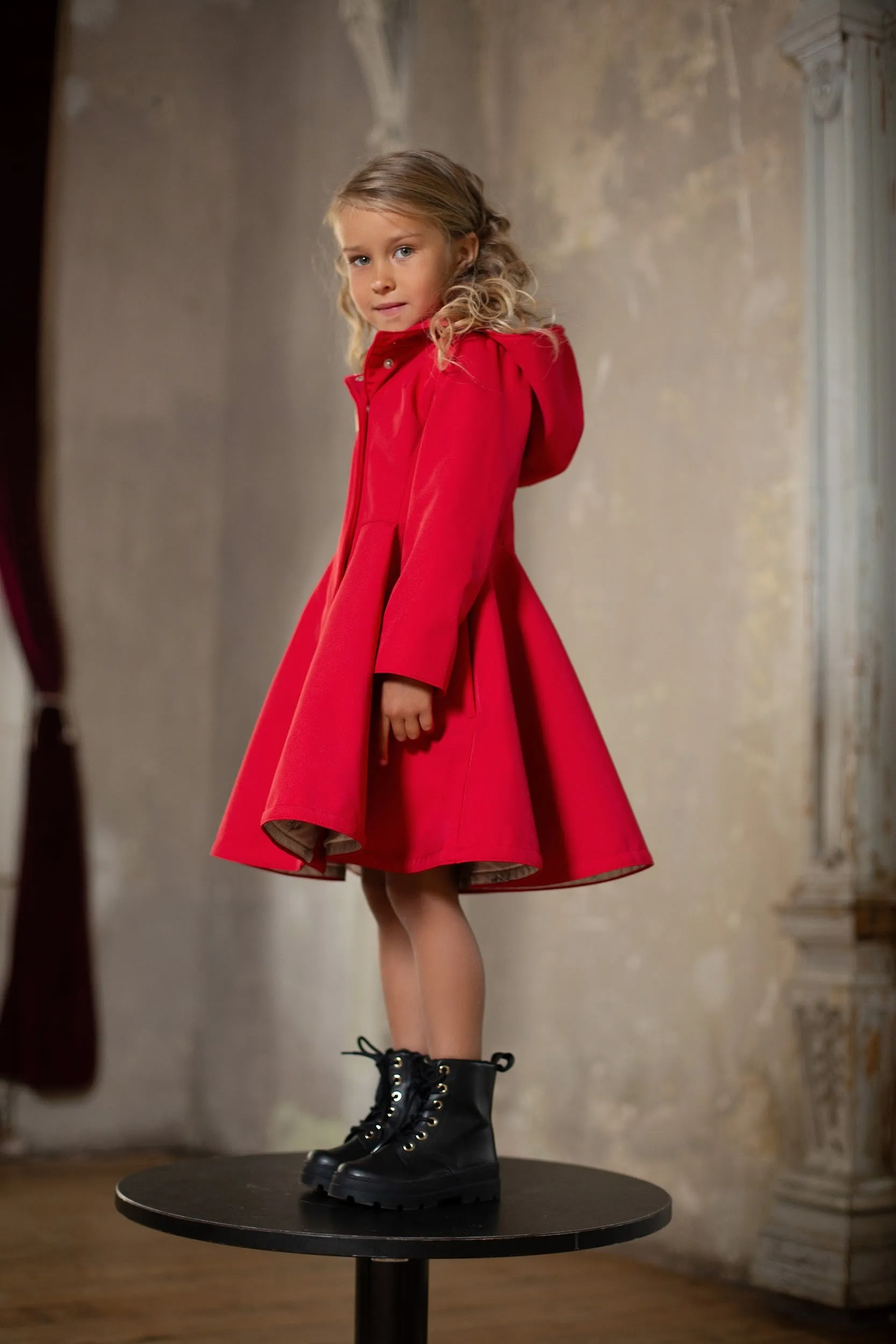 Kids' Queen of Hearts Raincoat Red