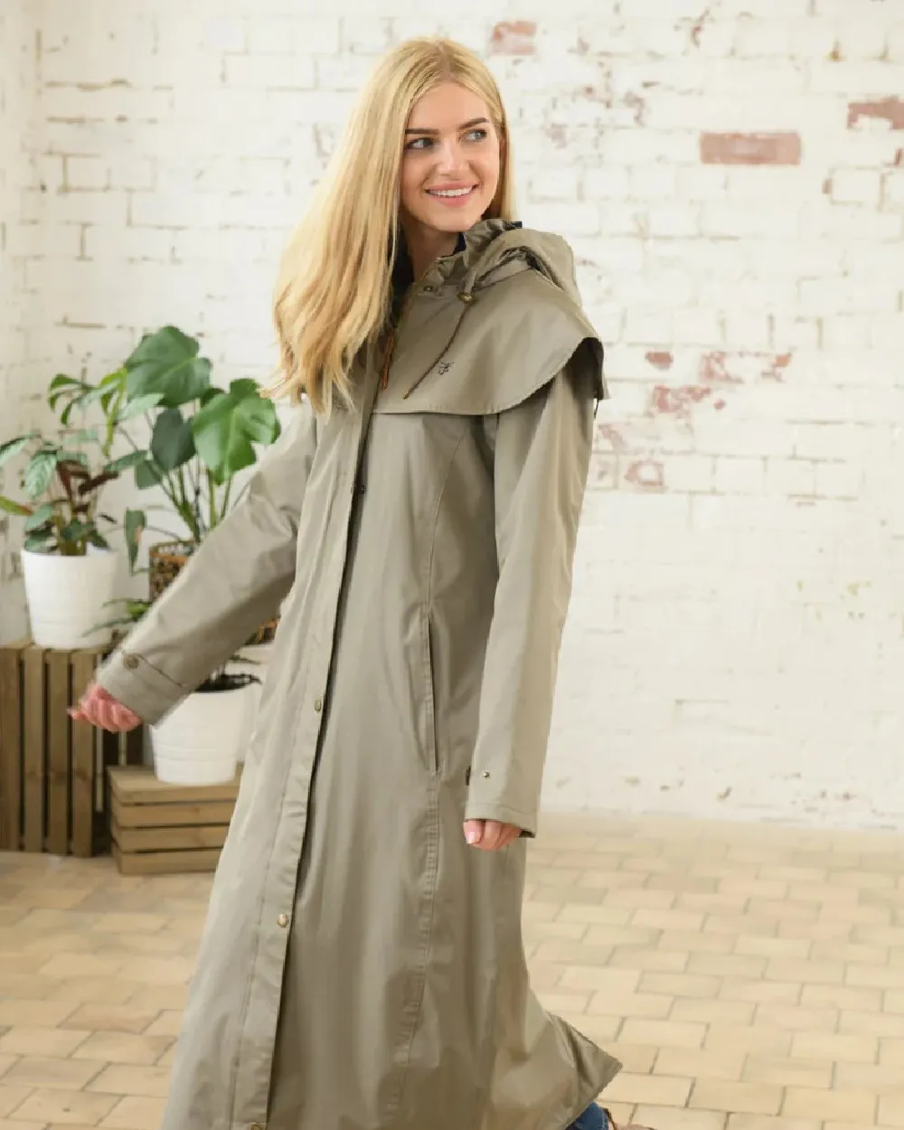 Lighthouse Outback Full Length Ladies Waterproof Raincoat