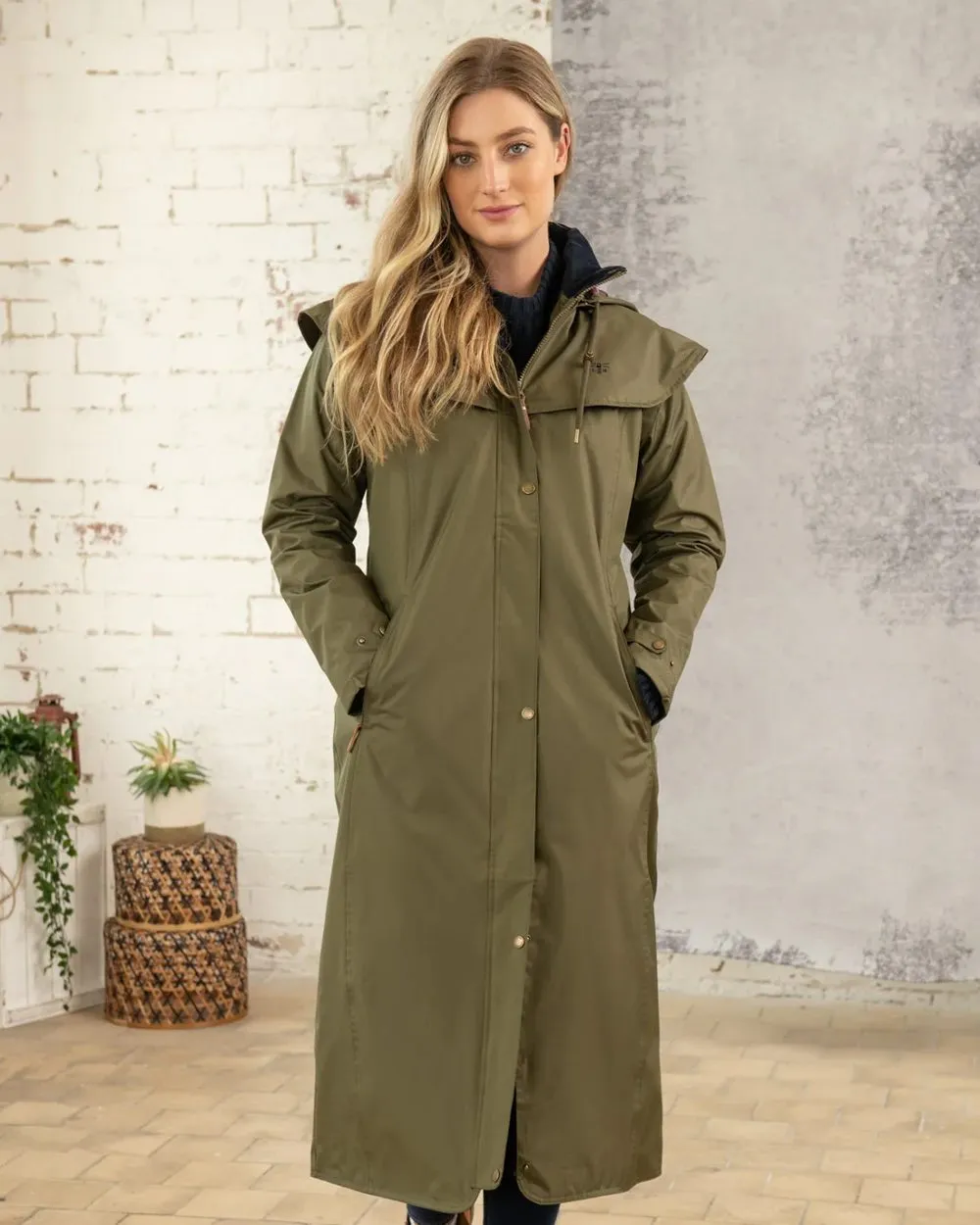 Lighthouse Outback Full Length Ladies Waterproof Raincoat