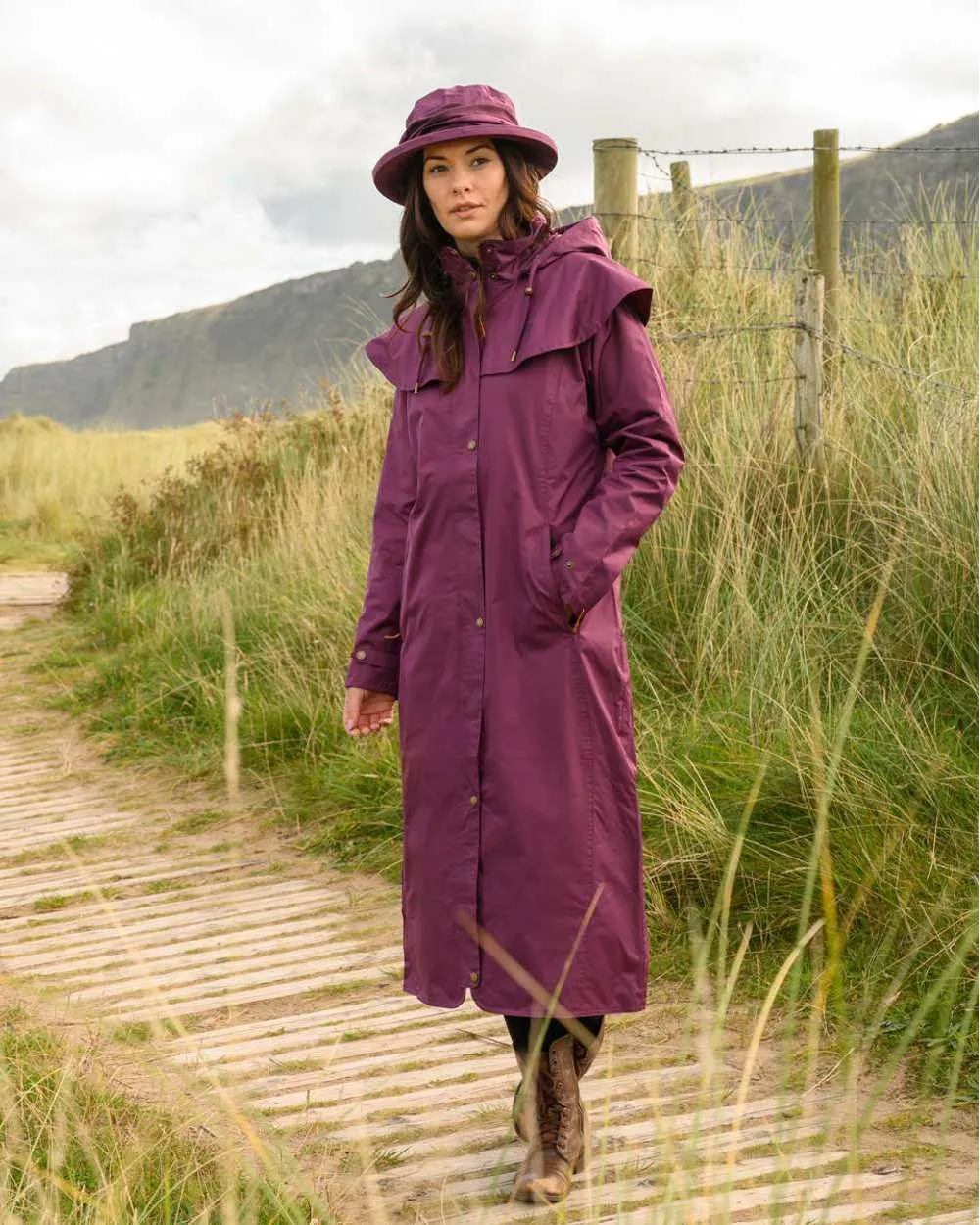 Lighthouse Outback Full Length Ladies Waterproof Raincoat