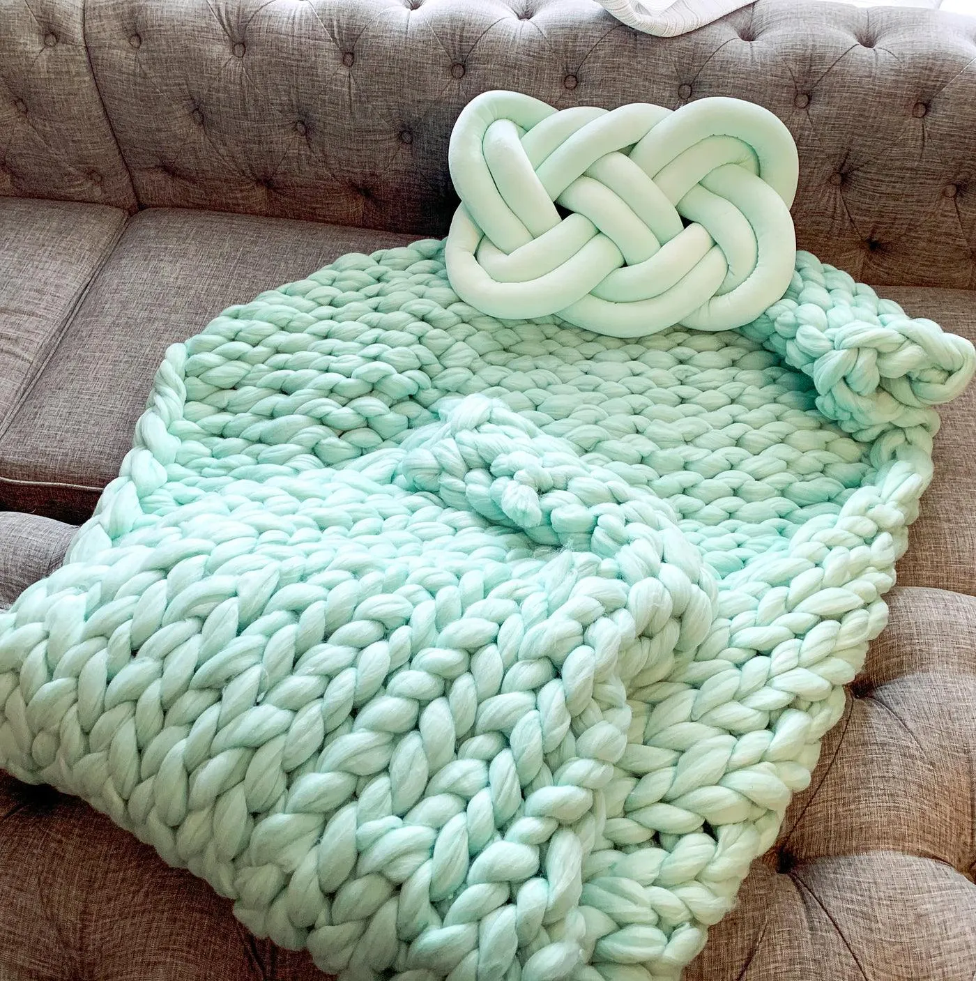 Mint Chunky Knit - Med