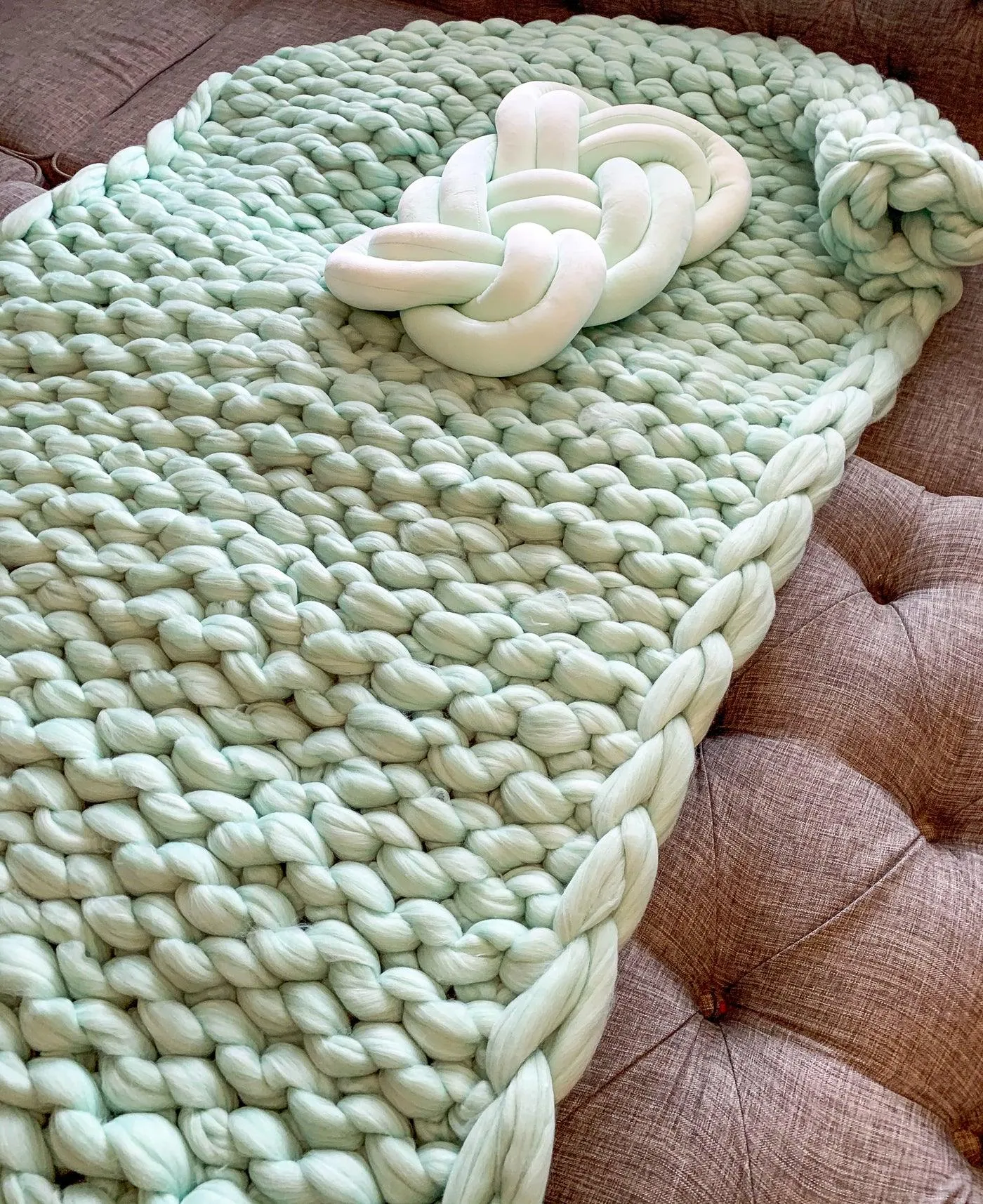 Mint Chunky Knit - Med