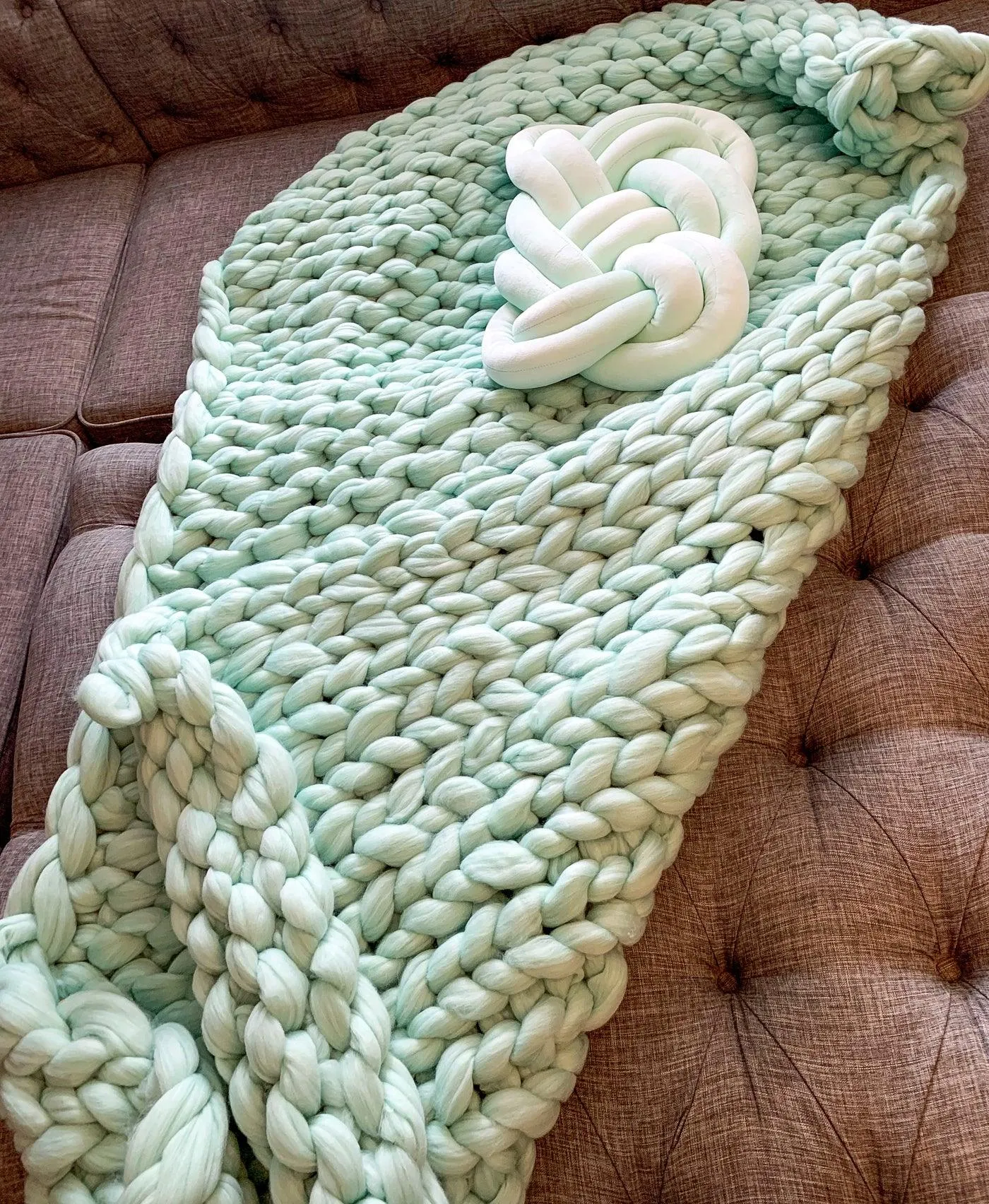 Mint Chunky Knit - Med