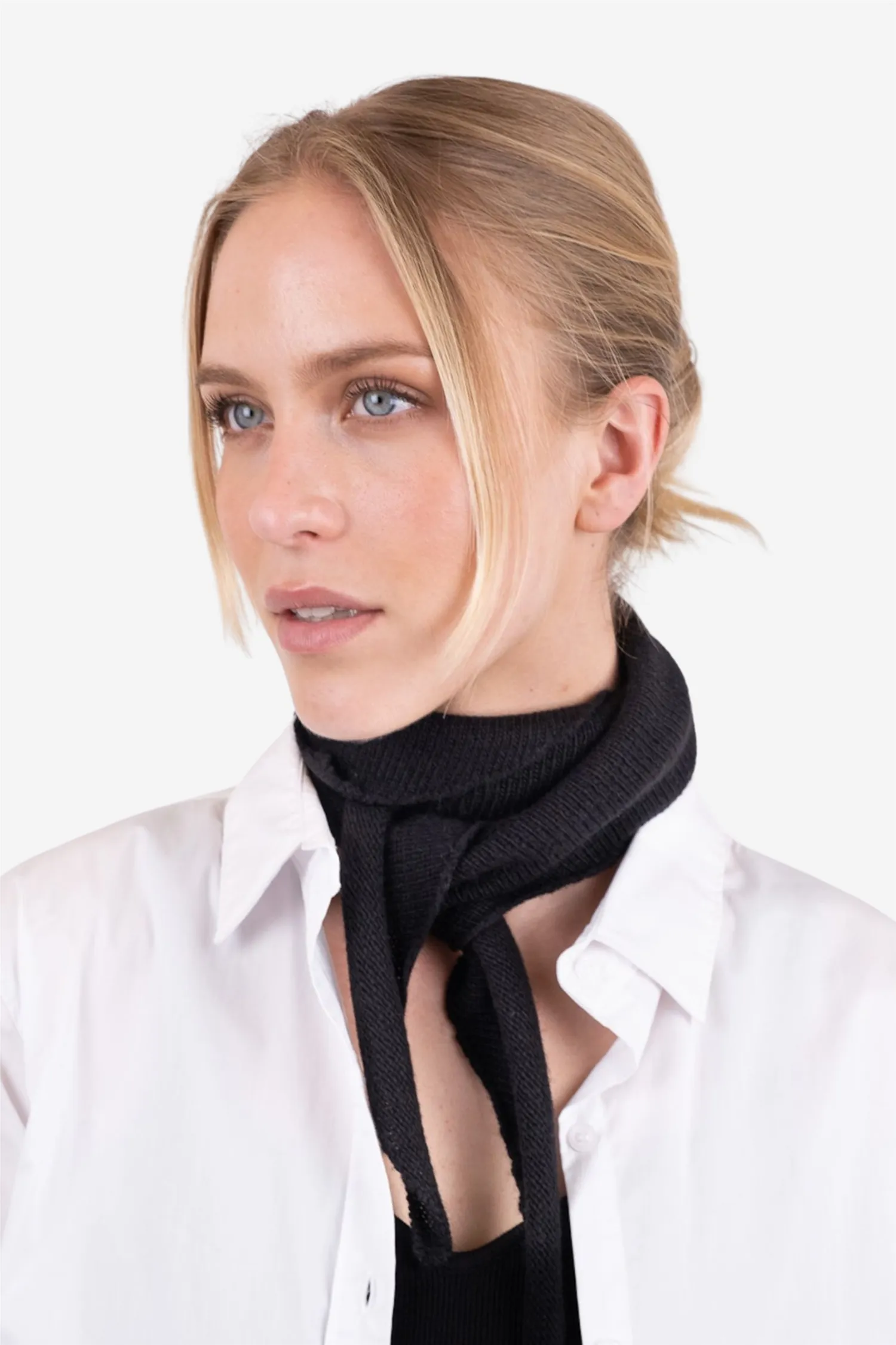 Misty Knit Scarf Black